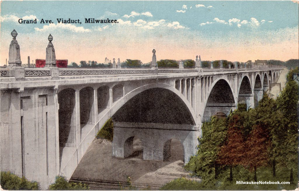 Vintage postcard view of Milwaukee's original Grand Avenue viaduct